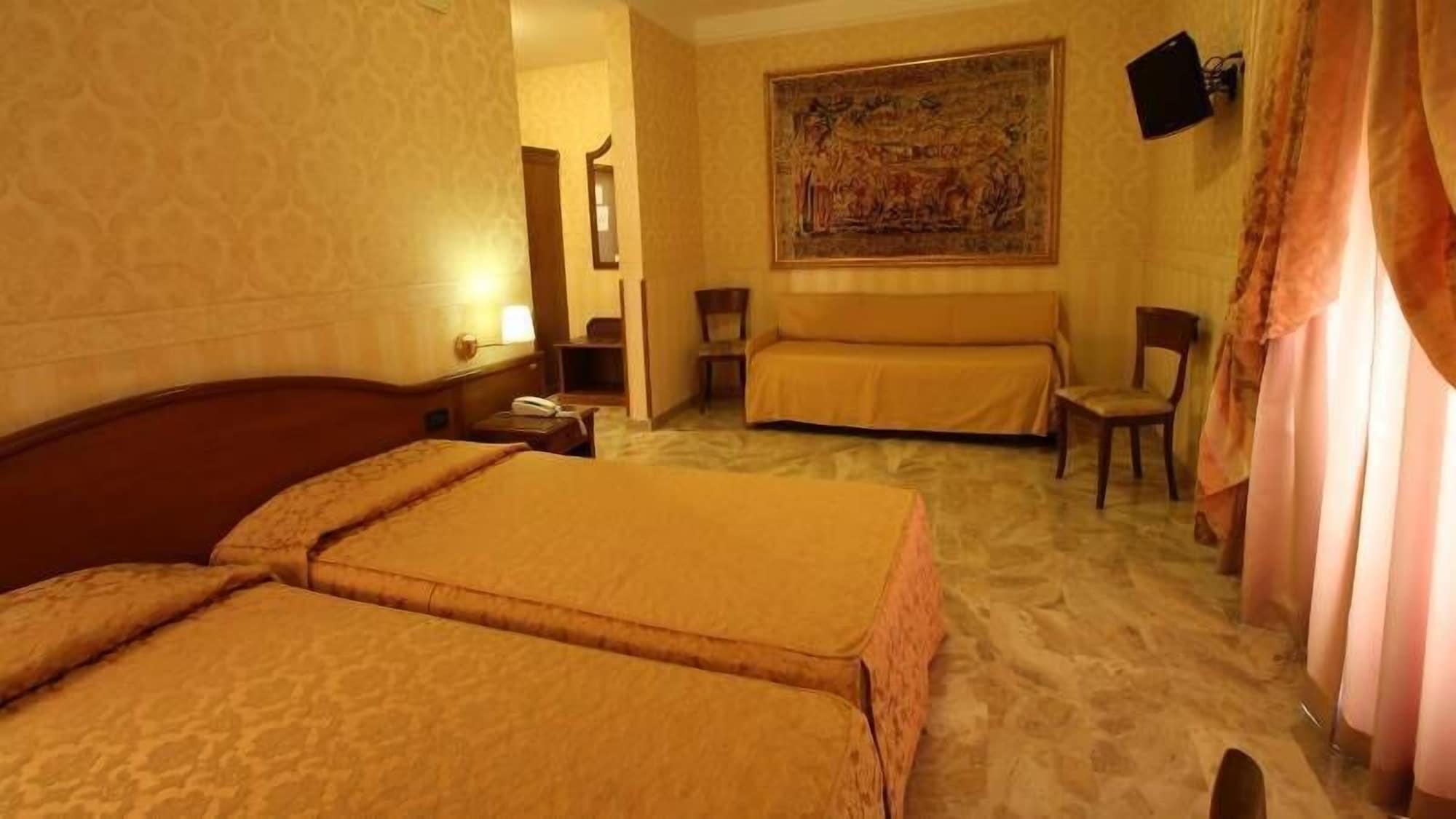 Hotel Orazia Рим Экстерьер фото