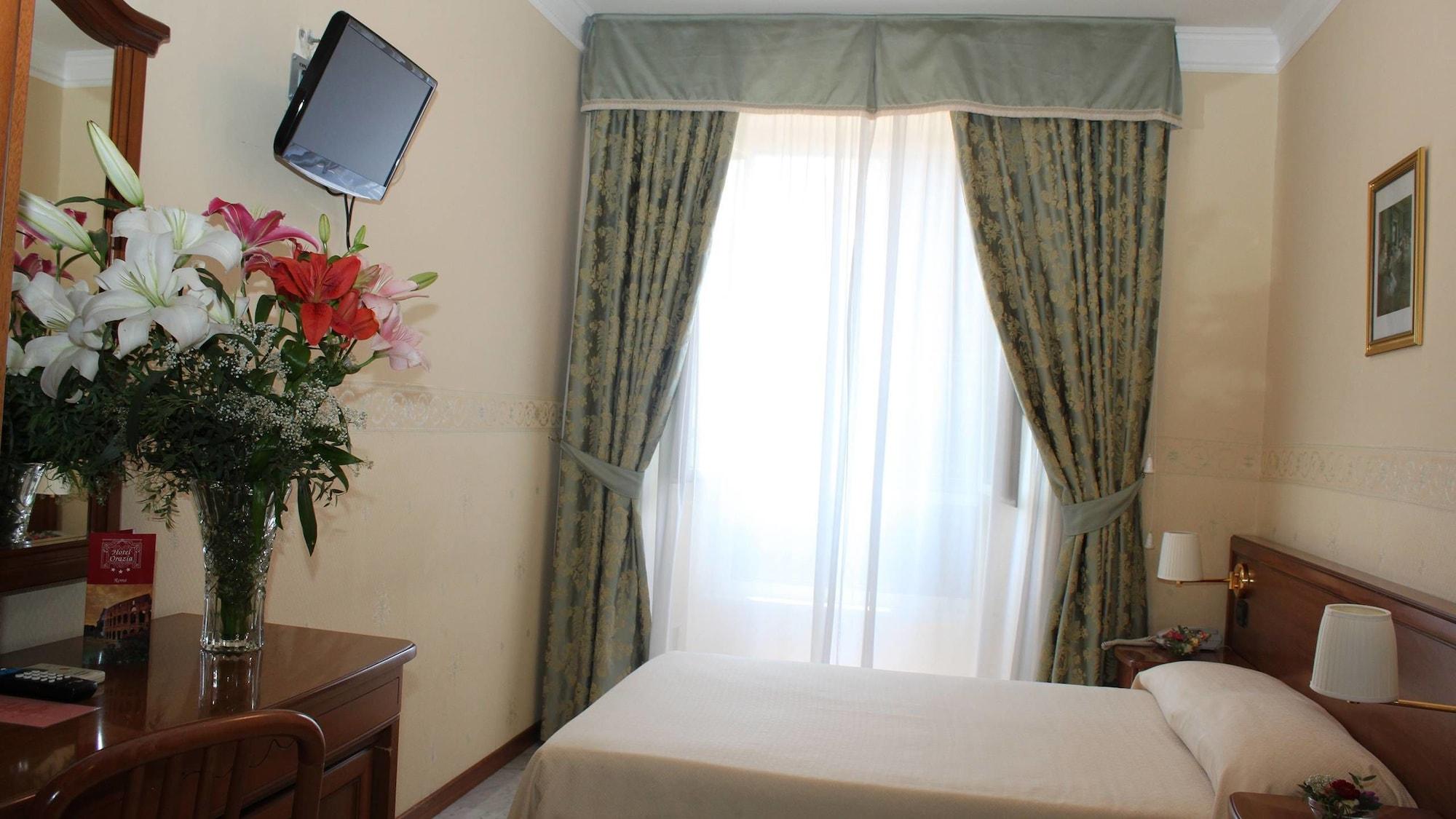 Hotel Orazia Рим Экстерьер фото