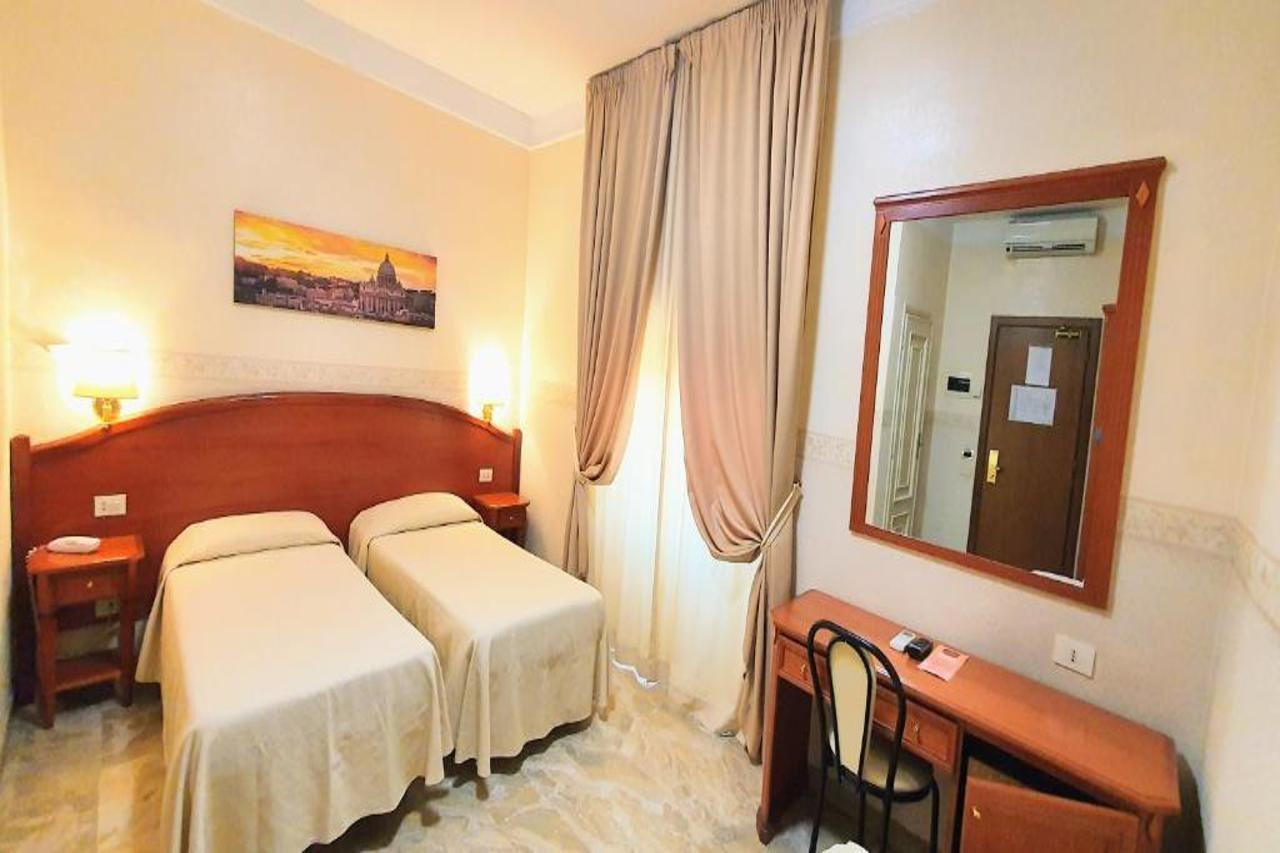 Hotel Orazia Рим Экстерьер фото