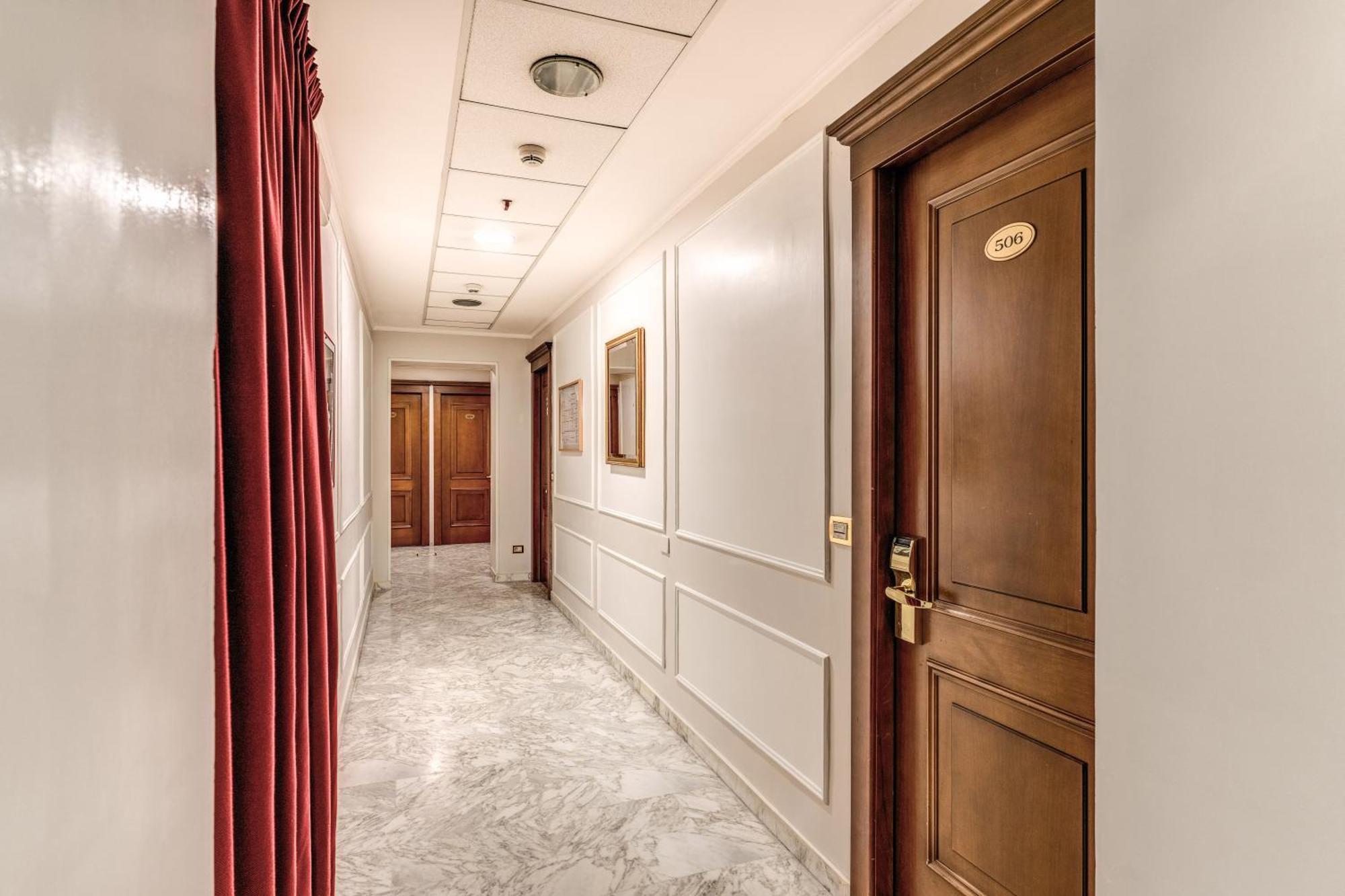 Hotel Orazia Рим Экстерьер фото